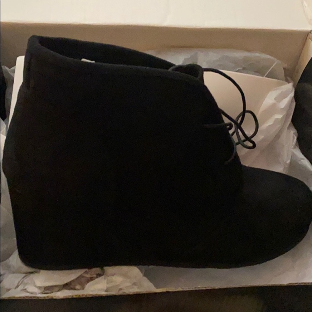 Never worn